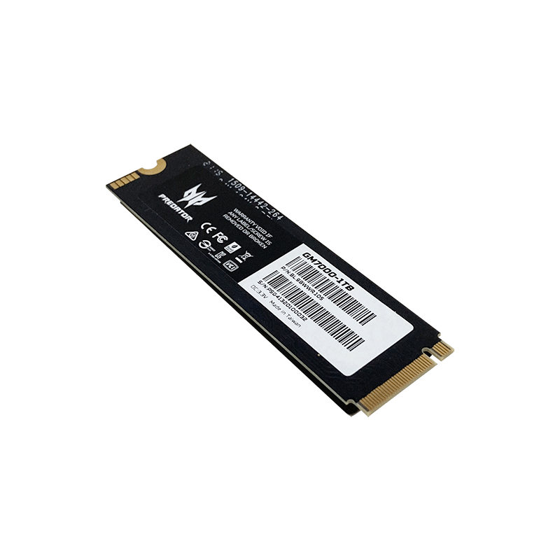 GM7000 SSD 的顺序读/写速度高达 7400 MB/s 和 6700 MB/s